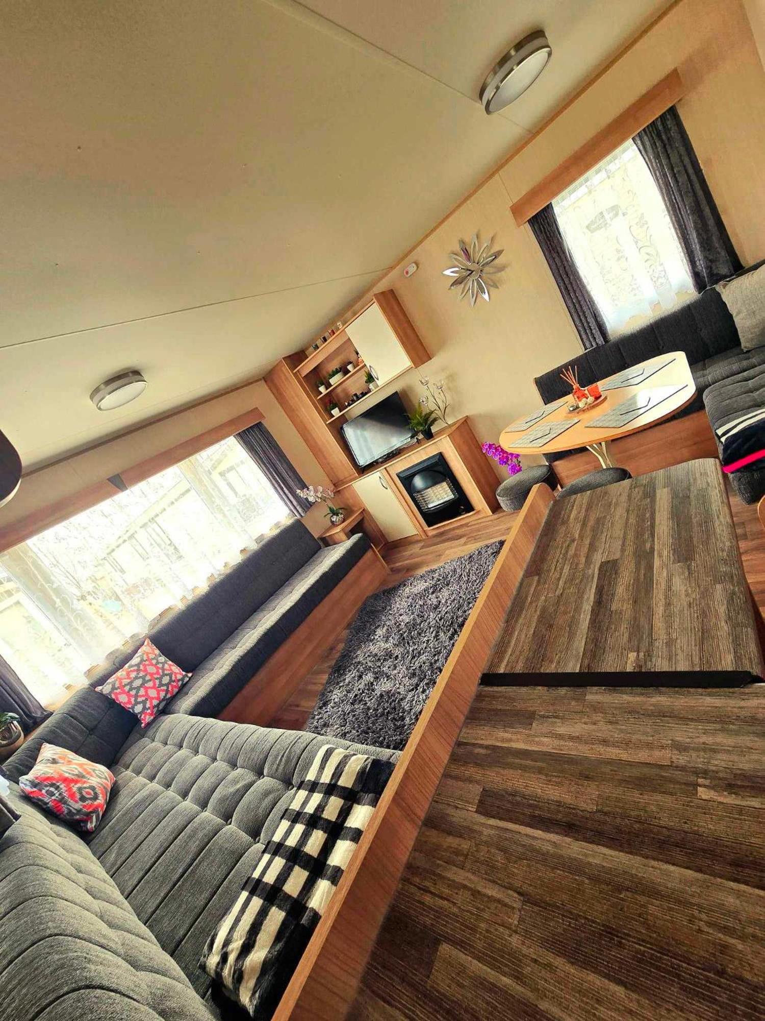 8 Berth Static Caravan * Patrington